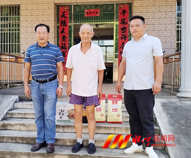 八一3.png 八一3.png